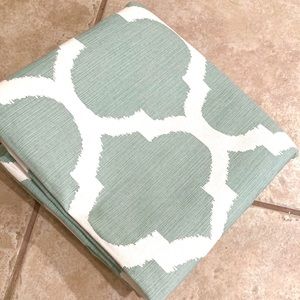 Beautiful and trending shower curtain design...